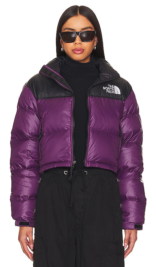 The North Face Nuptse Short Jacket in Purple - The North Face - Nuptse - Veste courte - Violet - The North Face Nuptse 紫色短夹克 - The North Face Nuptse Kurzjacke in Lila - The North Face Nuptse 쇼트 재킷 - Giacca corta The North Face Nuptse in viola