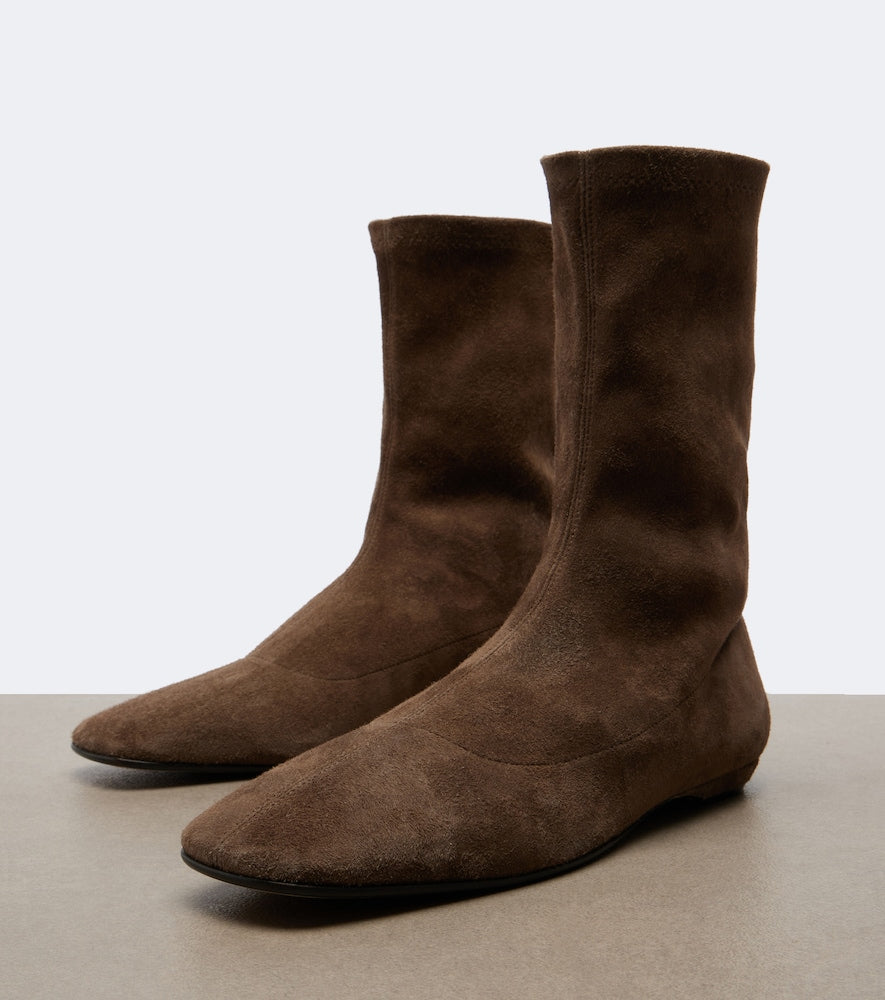 The Row Cindy suede ankle boots - Brown Flat Boots