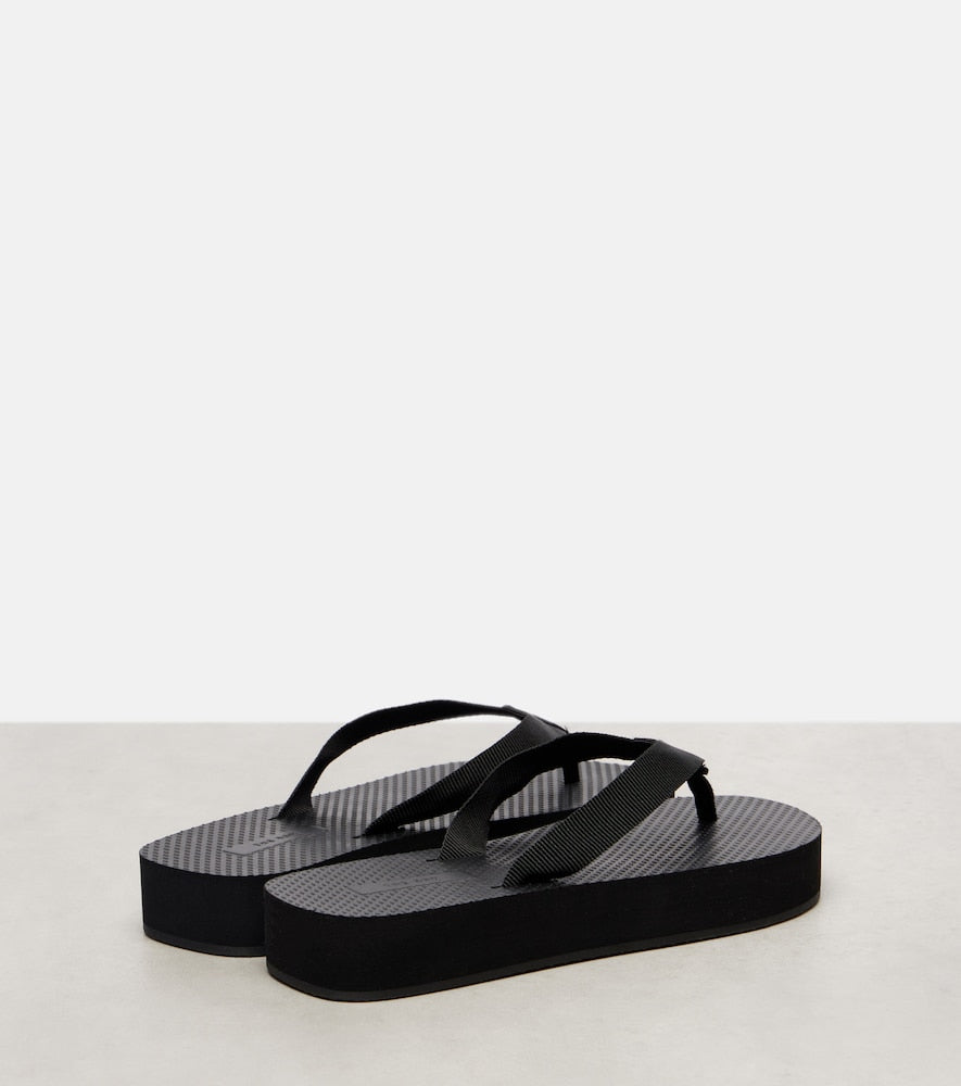 The Row Dune platform thong sandals - Black Flat Sandals