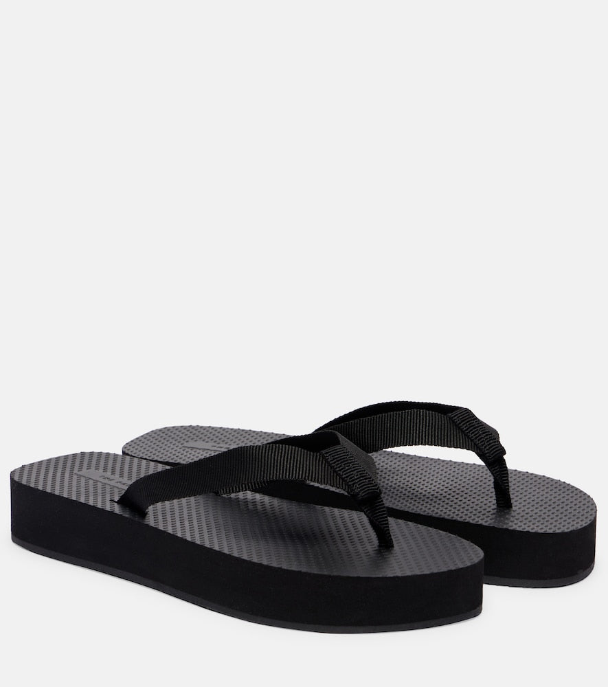 The Row Dune platform thong sandals - Black Flat Sandals