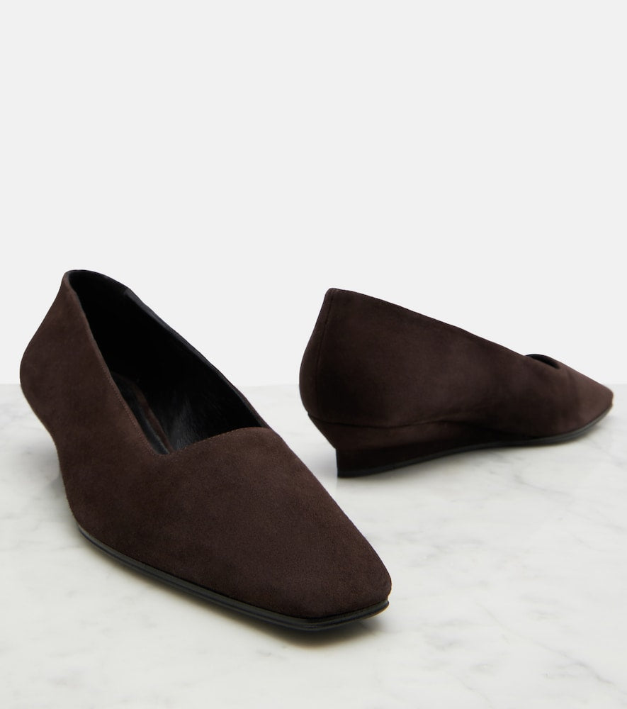 The Row June suede wedges in Brown - Mid Heel Pumps