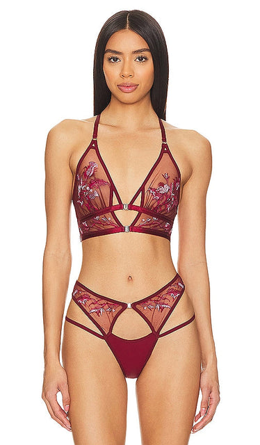 Thistle and Spire Cirsi Bralette in Red - Brassière Cirsi Thistle and Spire en rouge - 红色 Thistle and Spire Cirsi 休闲文胸 - Thistle and Spire Cirsi Bralette in Rot - Thistle and Spire Cirsi 브라렛 레드 색상 - Bralette Cirsi con cardo e guglia in rosso