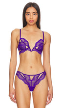 Thistle and Spire Kane V-wire Bra in Purple - Soutien-gorge à armatures en V Thistle and Spire Kane en violet - Thistle and Spire Kane 紫色 V 形线文胸 - Thistle and Spire Kane V-Bügel-BH in Lila - Thistle and Spire Kane V-와이어 브라, 퍼플 색상 - Reggiseno con ferretto a V Thistle e Spire Kane in viola