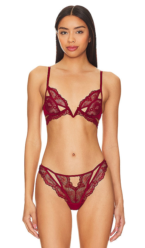 Thistle and Spire Kane V-wire Bra in Red - Soutien-gorge à armatures en V Thistle and Spire Kane en rouge - Thistle and Spire Kane 红色 V 型钢丝文胸 - Thistle and Spire Kane V-Bügel-BH in Rot - Thistle and Spire Kane 브이와이어 브라레드 색상 - Reggiseno con ferretto a V Thistle e Spire Kane in rosso