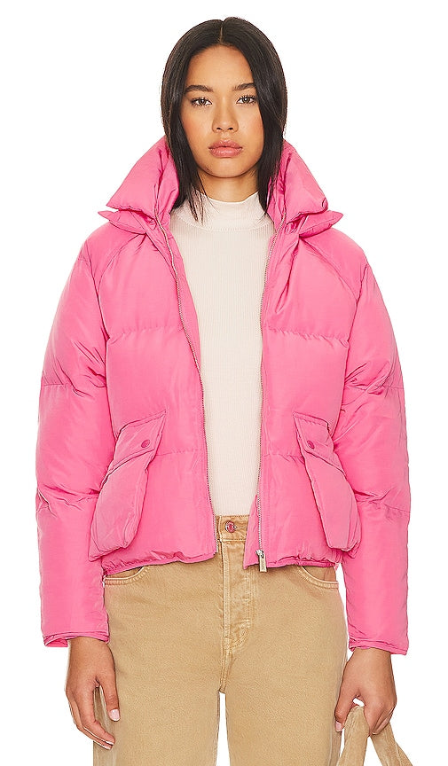 Toast Society Pluto Puffer Jacket in Pink - Toast Society - Pluto - Doudoune rose - Toast Society Pluto 粉色填充夹克 - Toast Society Pluto Pufferjacke in Rosa - Toast Society 플루토 퍼퍼 자켓 - Piumino Pluto della Toast Society in rosa