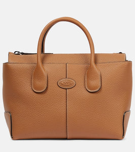 Tod's Di leather shoulder bag. Shop Tod's Tote Bags for women now.