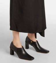 Tod's Leather ankle boots