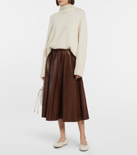 Tod's Leather ballet flats