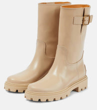 Tod's Leather boots