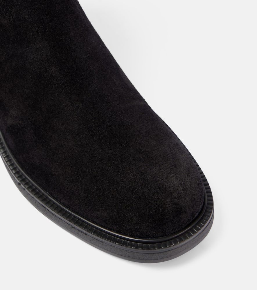 Tod's Suede Chelsea boots