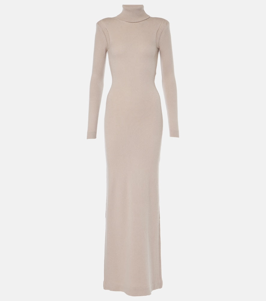 Tom Ford Cashmere turtleneck gown. 汤姆·福特羊绒高领礼服
