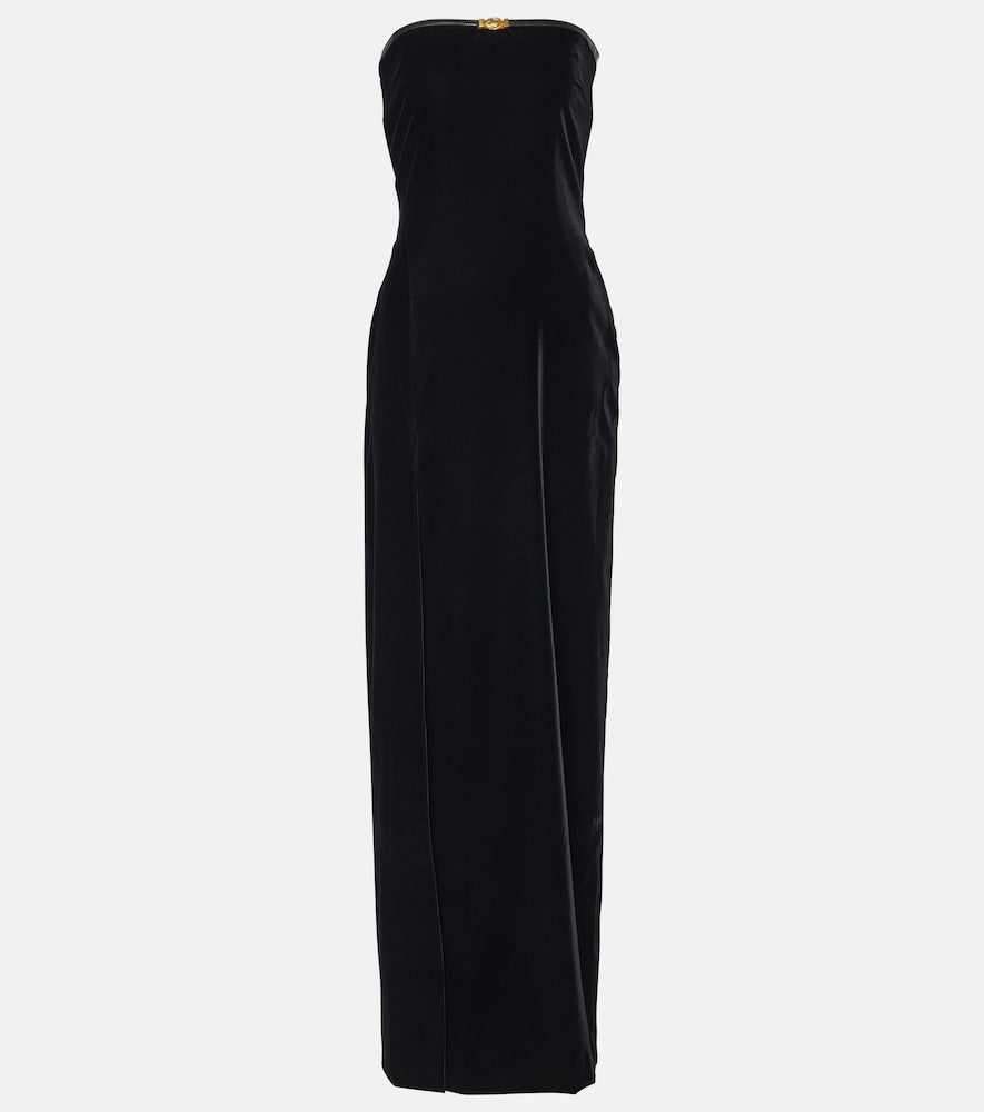 Tom Ford Strapless velvet gown. 汤姆·福特无肩带丝绒礼服
