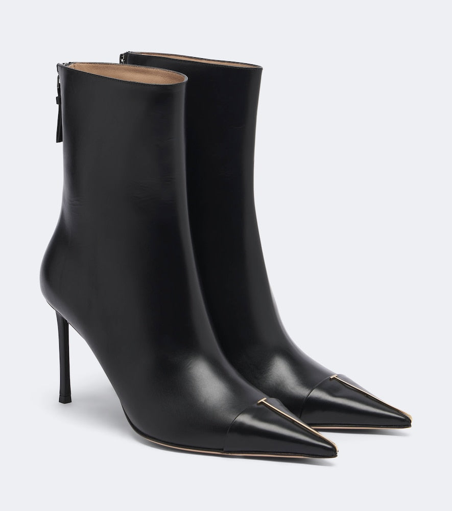 Tom Ford T leather ankle boots (Black) - High Heels