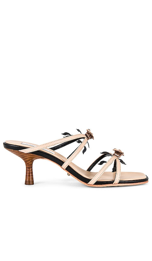 Tony Bianco Allure Heel in Ivory - Talon Allure Tony Bianco en ivoire - Tony Bianco Allure 象牙色高跟鞋 - Tony Bianco Allure Heel in Elfenbein - Tony Bianco 얼루어 힐 아이보리 색상 - Tacco Tony Bianco Allure in Avorio