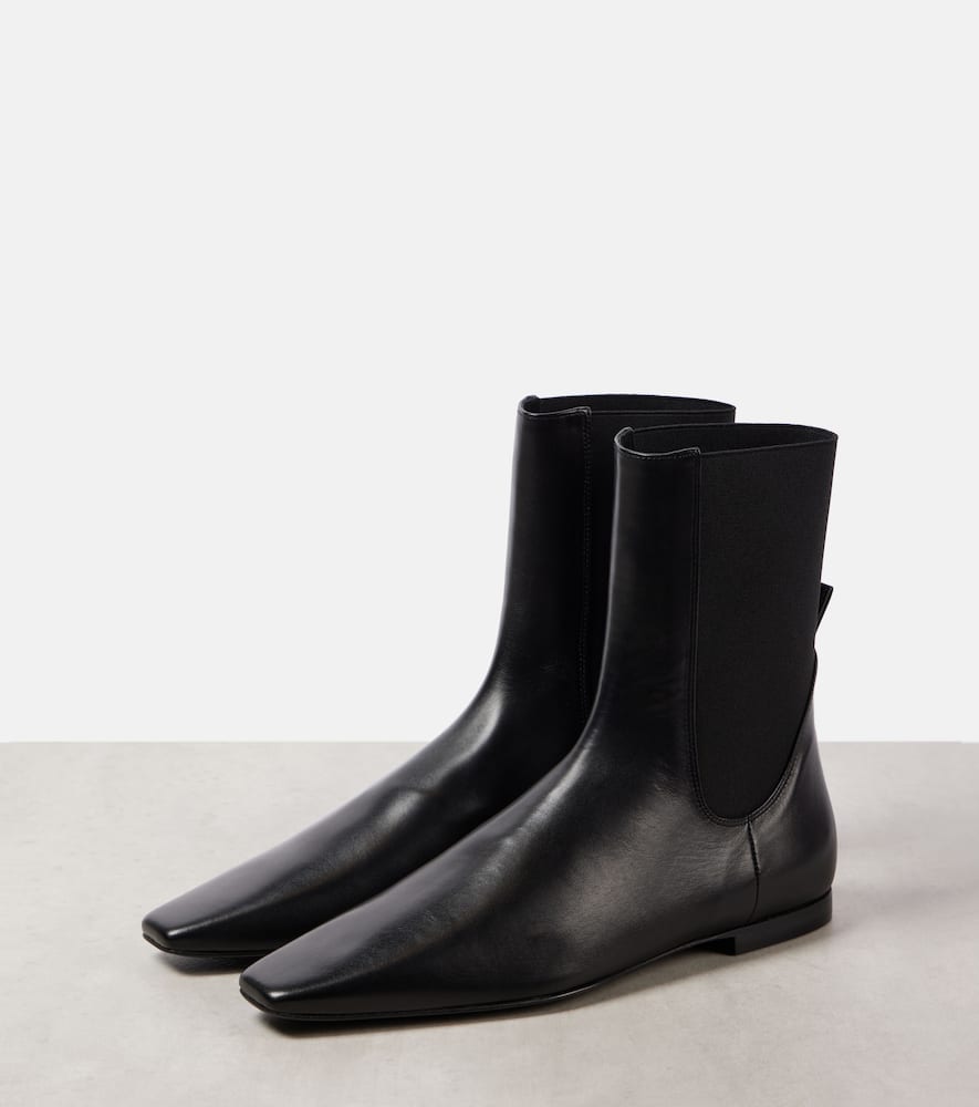 Toteme Leather chelsea boots
