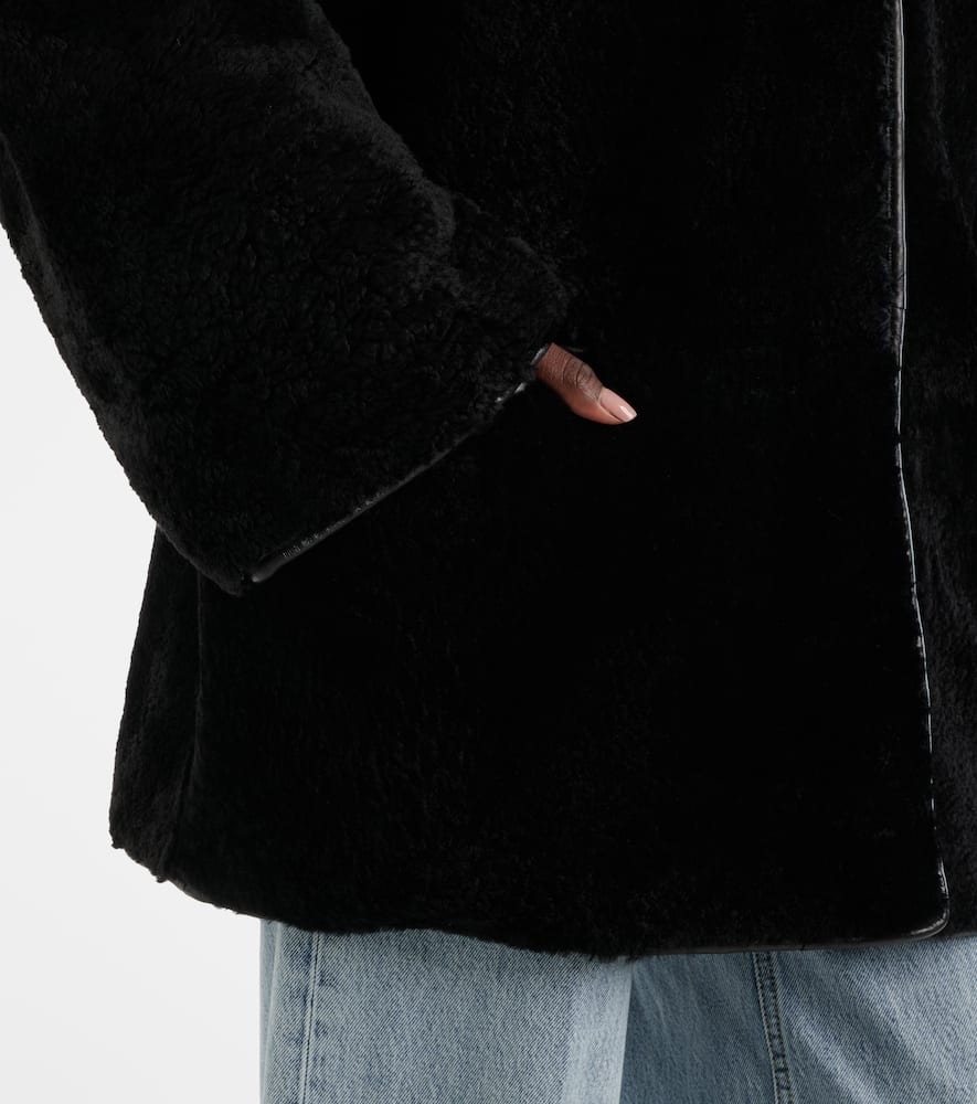 Toteme Oversized shearling jacket