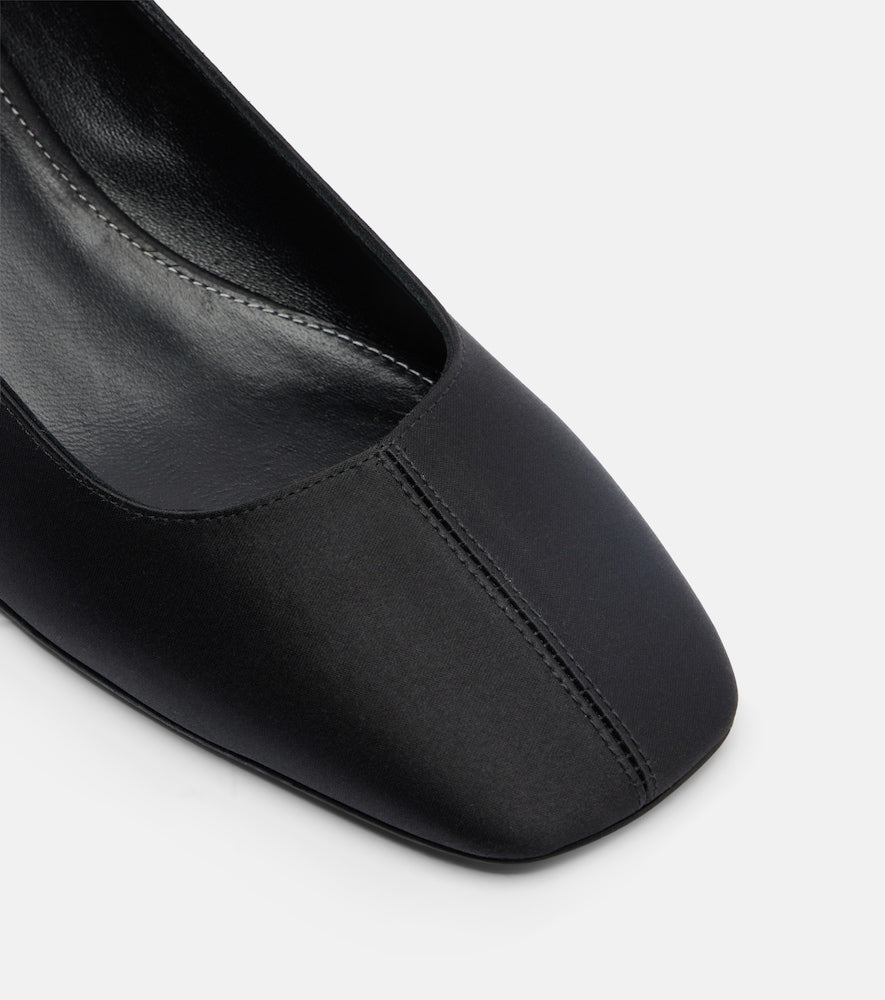 Toteme Satin pumps
