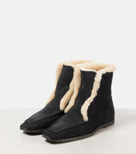 Toteme Shearling-lined leather ankle boots