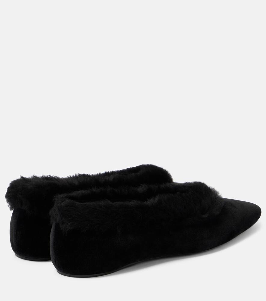 Toteme Shearling-trimmed velvet ballet flats