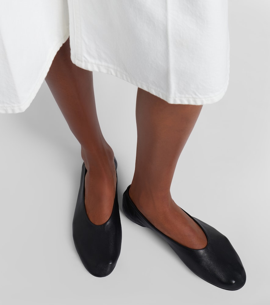 Black Toteme Leather ballet flats - Ballerina Flats
