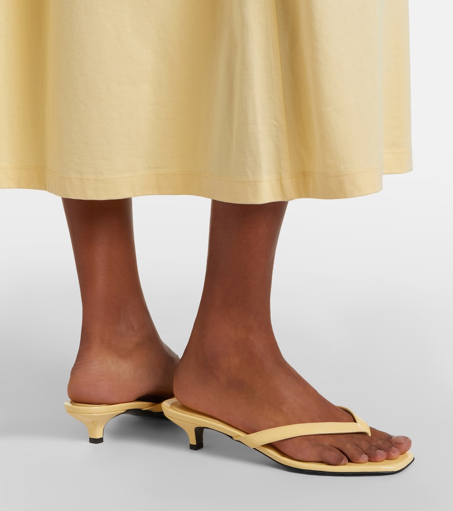 Toteme Leather thong sandals in Yellow - Mid Heel Sandals