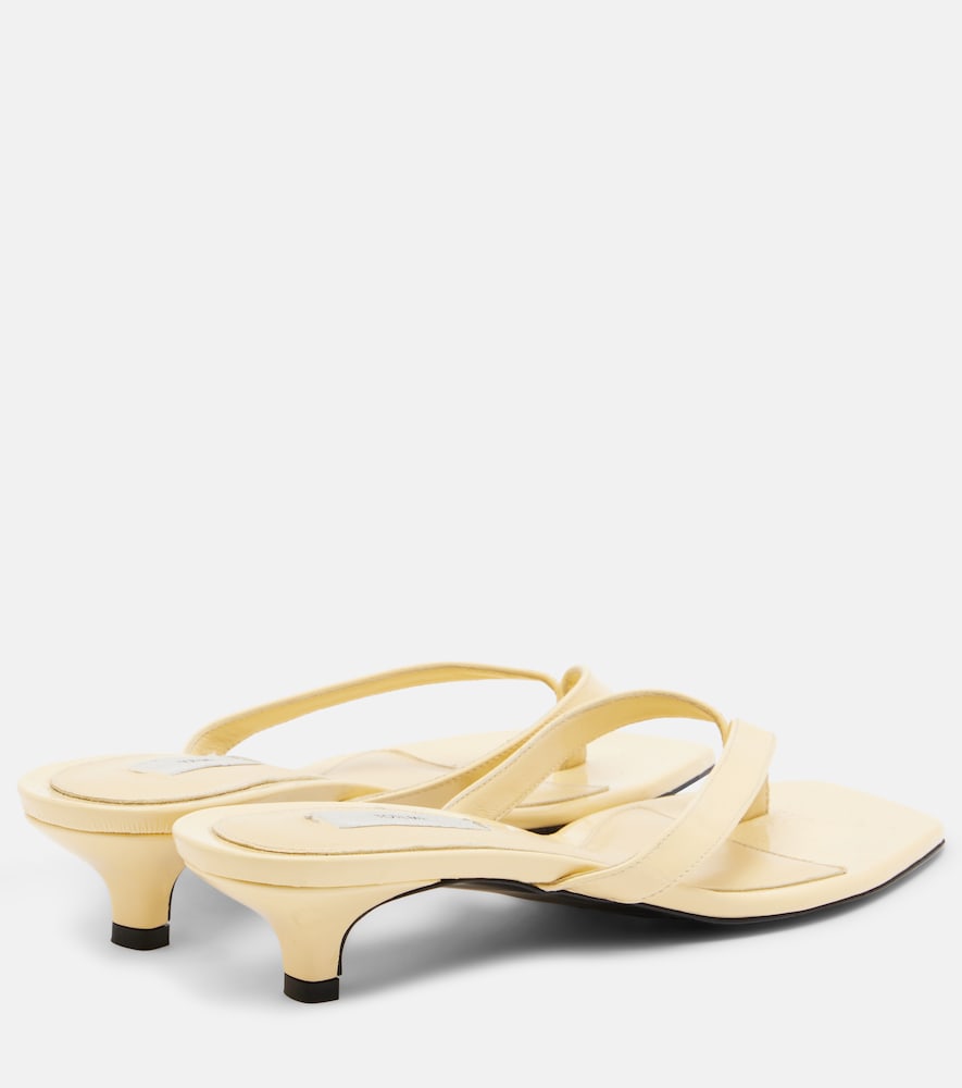 Toteme Leather thong sandals in Yellow - Mid Heel Sandals