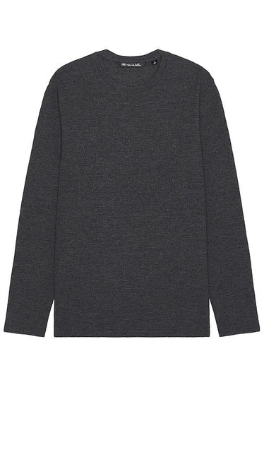 TravisMathew Cloud Waffle Crew in Charcoal - TravisMathew Cloud Waffle Crew en charbon de bois - TravisMathew Cloud Waffle 圆领木炭色 - TravisMathew Cloud Waffle Crew in Anthrazit - TravisMathew Cloud 와플 크루 차콜 색상 - TravisMathew Cloud Waffle Crew in color carbone