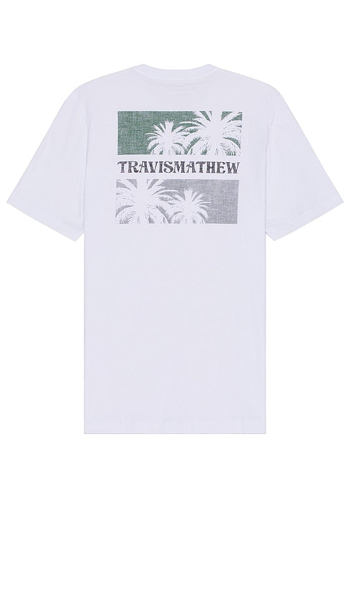 TravisMathew Coast Run Tee in White - TravisMathew - Coast Run - T-shirt blanc - TravisMathew Coast Run 白色 T 恤 - TravisMathew Coast Run T-Shirt in Weiß - TravisMathew Coast 런 티셔츠 - Maglietta da corsa TravisMathew Coast in bianco