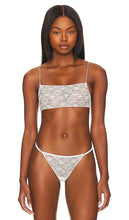 Tropic of C Lace C Bralette in White - Tropique de C Lace C Bralette en Blanc - Tropic of C 白色蕾丝 C 文胸 - Tropic of C Spitzen-C-Bralette in Weiß - Tropic of C 레이스 C 브라렛 화이트 색상 - Tropic of C Lace C Bralette in bianco