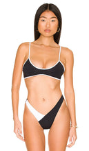 Tropic of C Rio Bikini Top in Black & White - Haut de bikini Tropic of C Rio en noir et blanc - Tropic of C Rio 黑白比基尼上衣 - Tropic of C Rio-Bikinioberteil in Schwarz und Weiß - Tropic of C Rio 비키니 탑 블랙 & 화이트 색상 - Top bikini Tropic of C Rio in bianco e nero