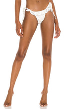 Tularosa Akira Bottom in White - Bas Tularosa Akira en blanc - Tularosa Akira 白色底裤 - Tularosa Akira Unterteil in Weiß - Tularosa Akira 하의 화이트 색상 - Fondo Tularosa Akira in bianco