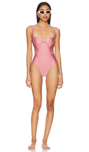 Tularosa Aura One Piece in Rose - Tularosa Aura une pièce en rose - Tularosa Aura 一件玫瑰色 - Tularosa Aura Einteiler in Rose - Tularosa Aura 원피스 - Costume intero Tularosa Aura in rosa