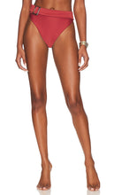 Tularosa Celine High Waist Bottom in Rust - Tularosa Bas taille haute Celine en Rouille - Tularosa Celine 铁锈色高腰底裤 - Tularosa Celine Hose mit hoher Taille in Rost - Tularosa Celine 하이웨이스트 하의 - Pantaloni a vita alta Tularosa Celine color ruggine