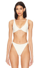 Tularosa Claudia Top in Ivory - Haut Tularosa Claudia en ivoire - Tularosa Claudia 象牙色上衣 - Tularosa Claudia Top in Elfenbein - Tularosa Claudia 탑 - Top Tularosa Claudia in Avorio