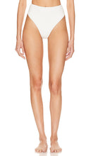 Tularosa Mirella High Waist Bottom in White - Tularosa Mirella Bas taille haute en blanc - Tularosa Mirella 白色高腰底裤 - Tularosa Mirella Hose mit hoher Taille in Weiß - Tularosa Mirella 하이웨이스트 하의 화이트 색상 - Pantaloni a vita alta Tularosa Mirella in bianco