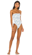 Tularosa Poppy One Piece in White - Une pièce Tularosa Poppy en blanc - 图拉罗萨罂粟一件白色 - Tularosa Poppy Einteiler in Weiß - Tularosa 포피 원피스 화이트 색상 - Costume intero Tularosa Poppy in bianco