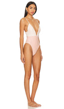 Tularosa Zaynab One Piece in Blush