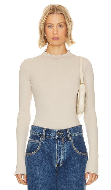 Tularosa x Lindsi Lane Green Chiara Bodysuit in Beige - Body Chiara vert Tularosa x Lindsi Lane en beige - Tularosa x Lindsi Lane 米色 Green Chiara 连体衣 - Tularosa x Lindsi Lane Grüner Chiara-Body in Beige - Tularosa x Lindsi Lane 그린 키아라 바디수트 베이지 색상 - Body Tularosa x Lindsi Lane Green Chiara in beige