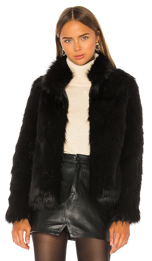 Unreal Fur Unreal Faux Fur Delish Jacket in Black - Unreal Fur - Veste Delish en fausse fourrure Unreal - Noir - Unreal Fur Unreal 人造毛皮 Delish 黑色夹克 - Unreal Fur Unreal Faux Fur Delish Jacke in Schwarz - Unreal Fur Unreal Faux Fur 딜리쉬 재킷 색상 - Giacca Delish in pelliccia sintetica Unreal Fur in nero