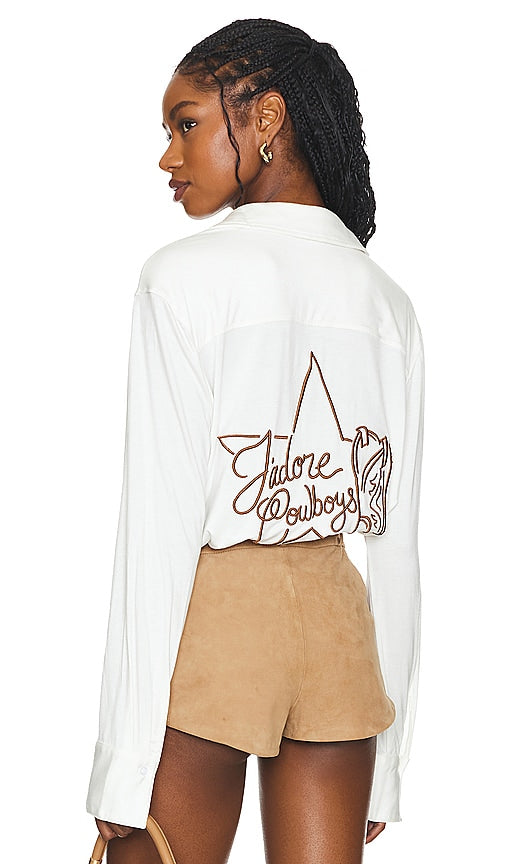 Understated Leather J'adore Cowboys Bedshirt in Ivory - Chemise de lit J'adore Cowboys en cuir sobre en ivoire - 低调的象牙色 J'adore 牛仔皮革床衫 - Dezentes J'adore Cowboys Bedshirt aus Leder in Elfenbein - 아이보리 색상의 절제된 가죽 J'adore Cowboys 베드셔츠 - Camicia da letto J'adore Cowboys in pelle sobria in avorio
