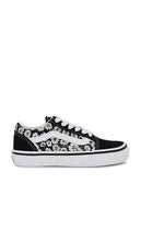 Vans Kids Old Skool in Black | Daisies Black & True White Shoes for Women