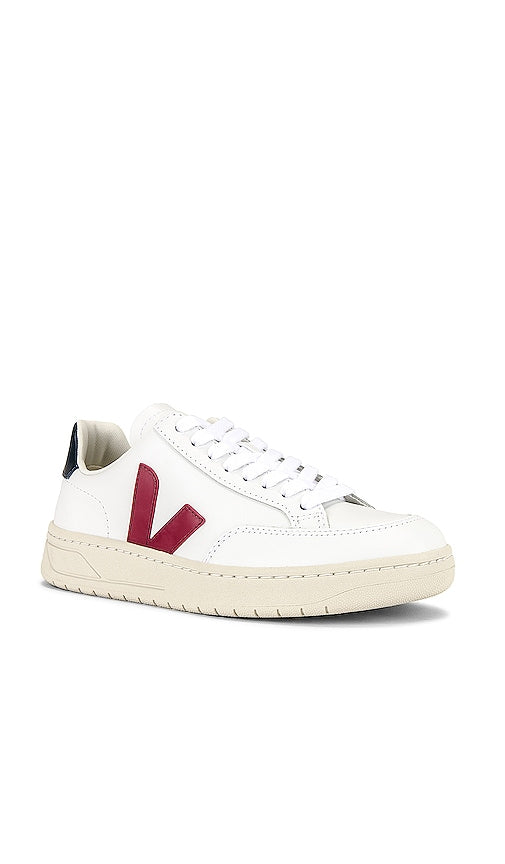 Veja V-12 in White