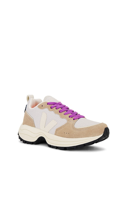 Veja Venturi II Sneaker in Beige