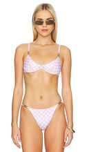 VERSACE Damier Bikini Top in Pink - VERSACE Haut de bikini Damier en rose - VERSACE 粉色 Damier 比基尼上衣 - VERSACE Damier Bikinioberteil in Rosa - VERSACE 다미에 비키니 탑 핑크 색상 - Top bikini Damier VERSACE in rosa
