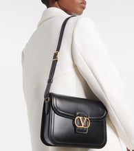 Valentino Garavani 9TO5 VLogo Signature leather shoulder bag