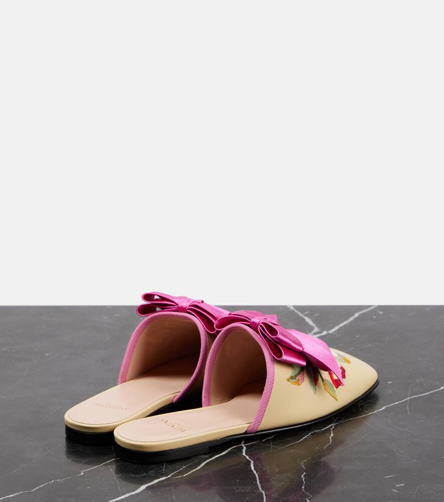 Valentino Garavani Beauregard embroidered leather slides