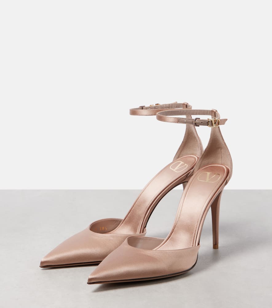 Valentino Garavani Eveninglam 100 satin pumps