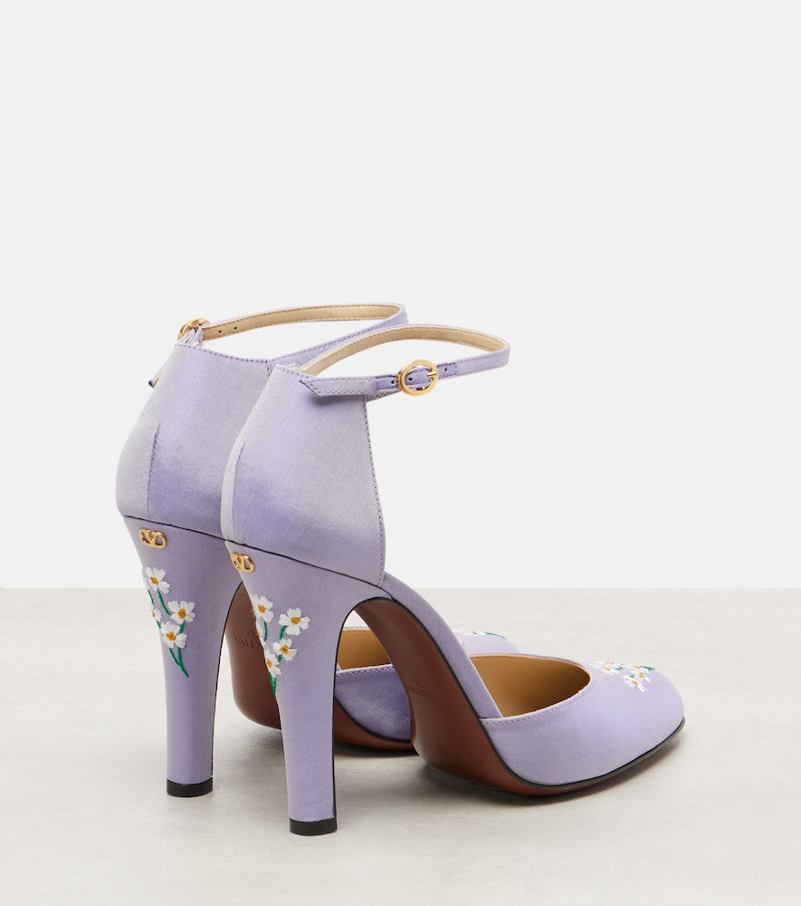 Valentino Garavani Hi Dolly 105 embroidered satin pumps
