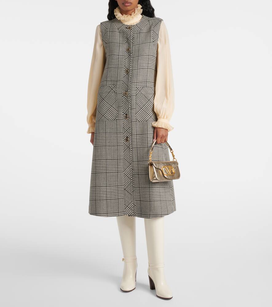 Valentino Garavani Loc√É¬≤ Small metallic leather shoulder bag