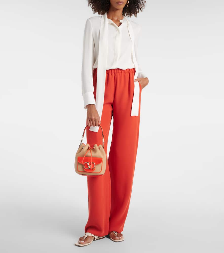 Valentino Garavani Loc√É¬≤ Small raffia-effect bucket bag